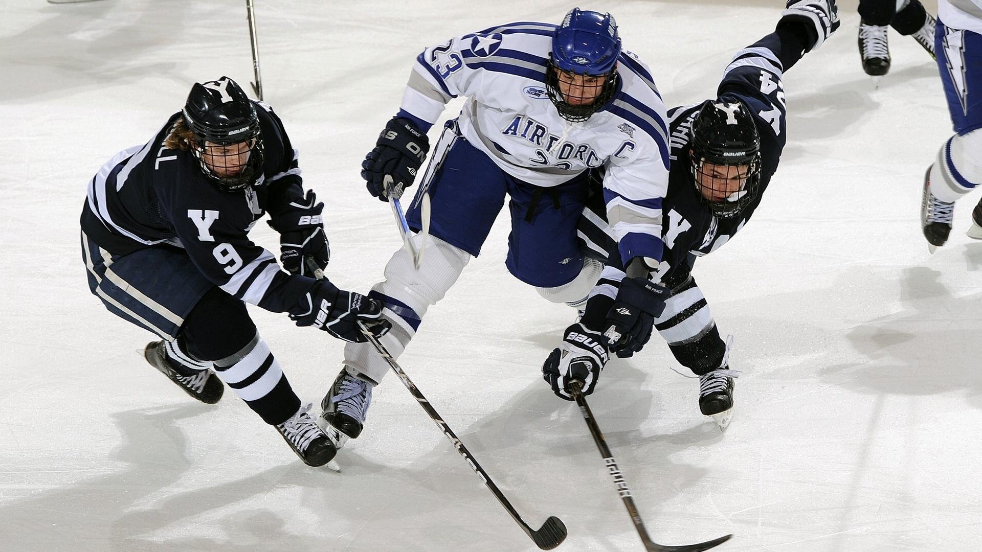 九游社区-“亚戈·卡尔曼的精湛传球与强悍进攻，助阿根廷美洲狮队稳步提升”