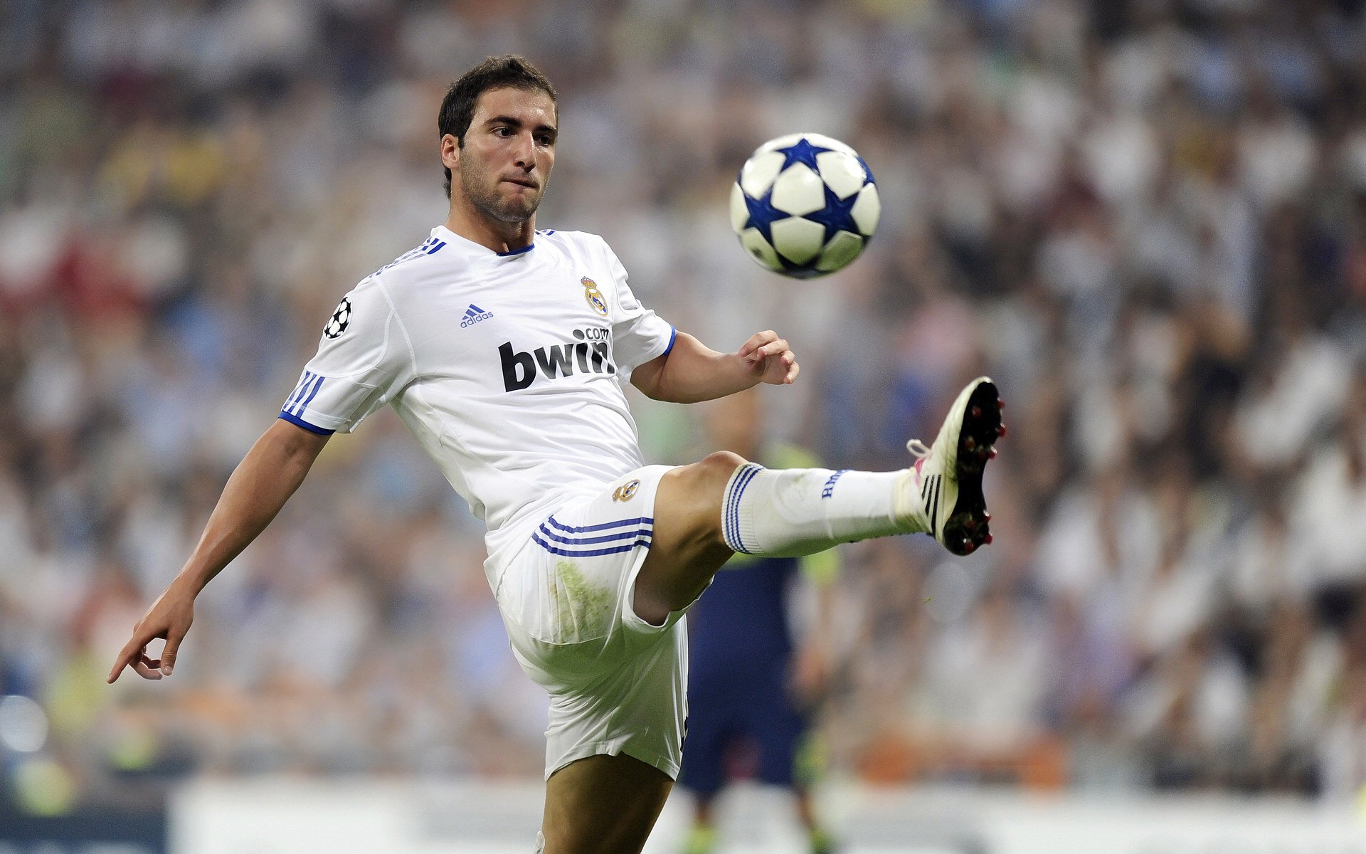 九游娱乐APP-“胡利安·门德斯的快速反击与进攻组织，成为阿根廷美洲狮队的新动力”